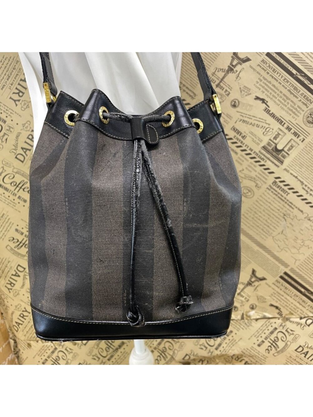 Fendi Pecan Drawstring Shoulder Bag Black